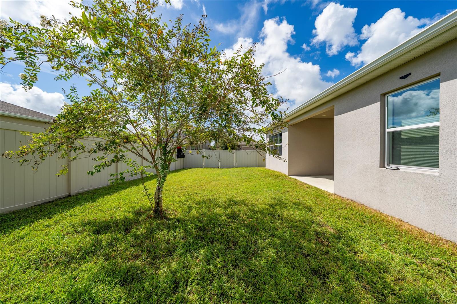 Image 37 of 50 For 2095 Sola Vista Avenue