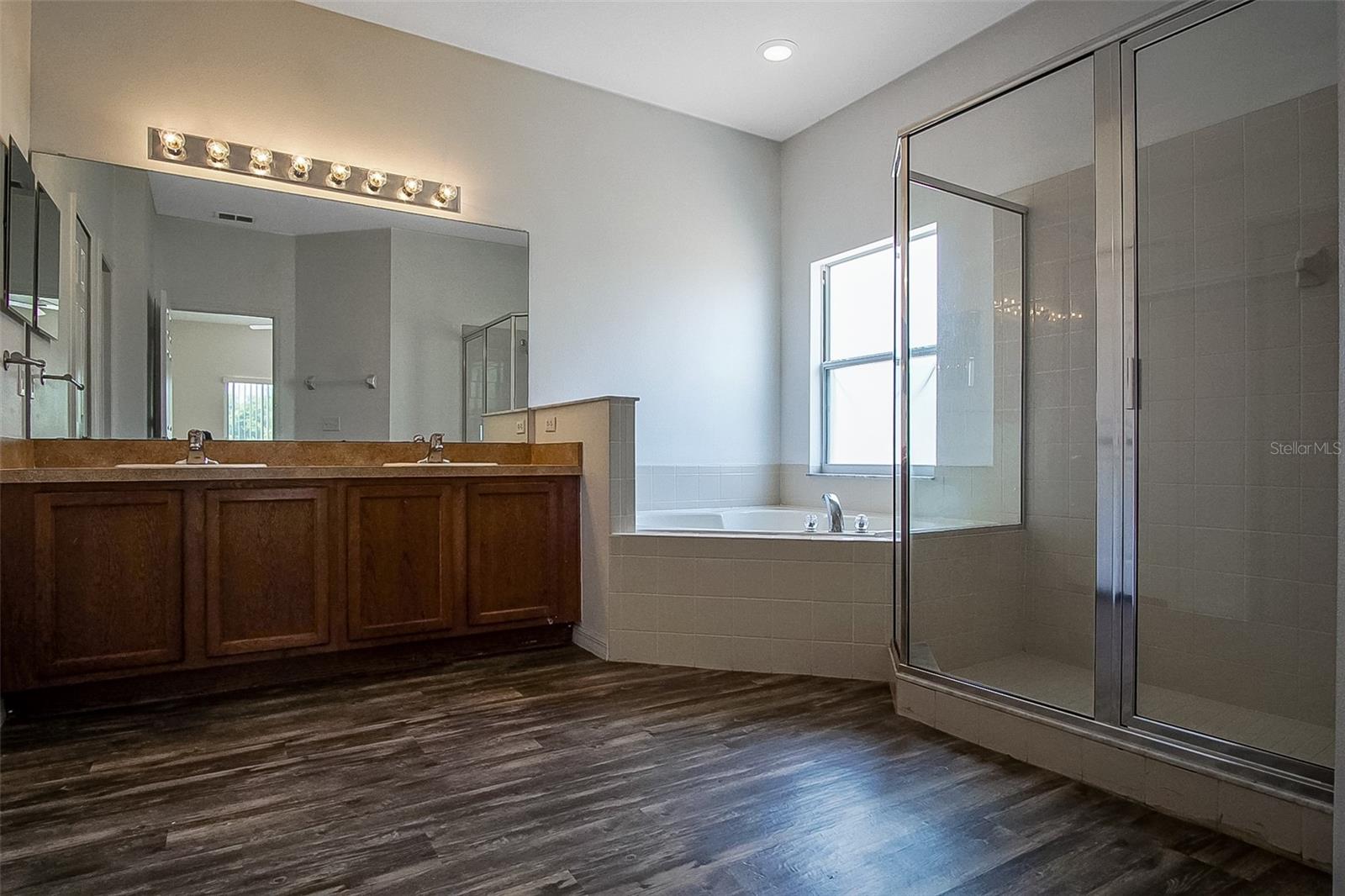 Image 5 of 7 For 1347 Nelson Park Court