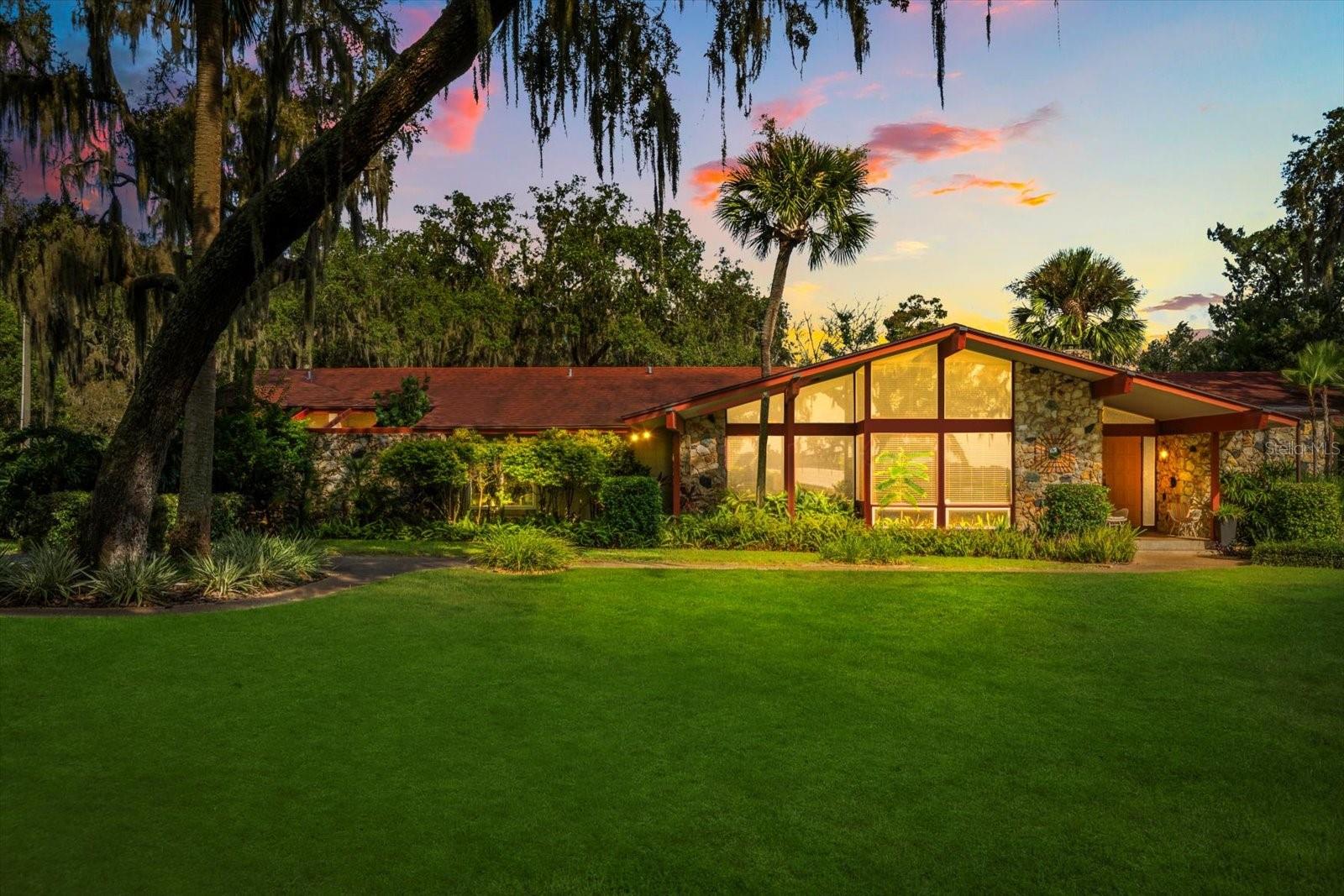 Details for 9565 Silver Lake Drive, LEESBURG, FL 34788