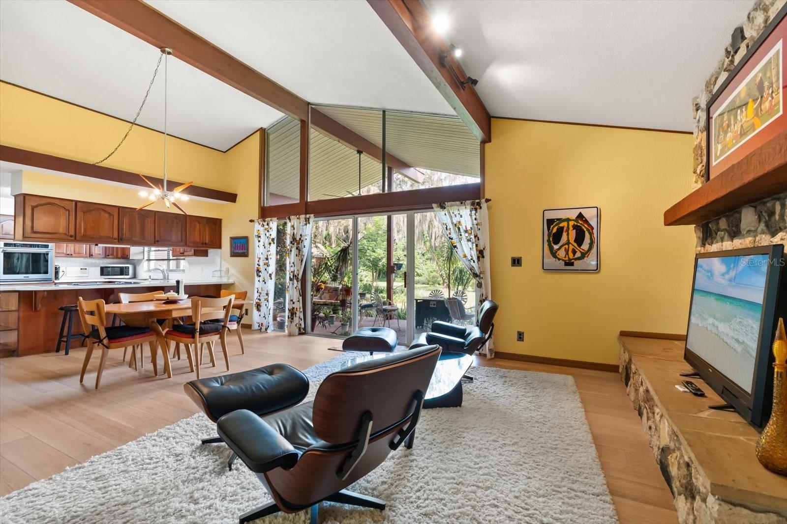 Image 10 of 43 For 9565 Silver Lake Drive