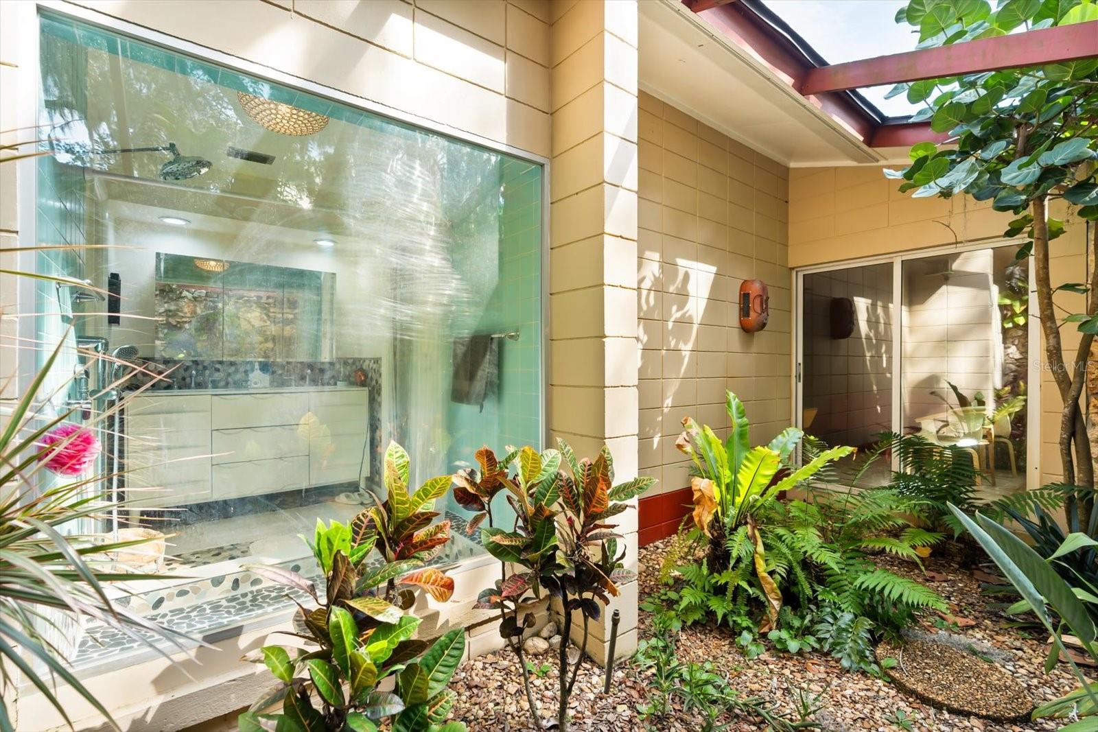 Image 14 of 43 For 9565 Silver Lake Drive