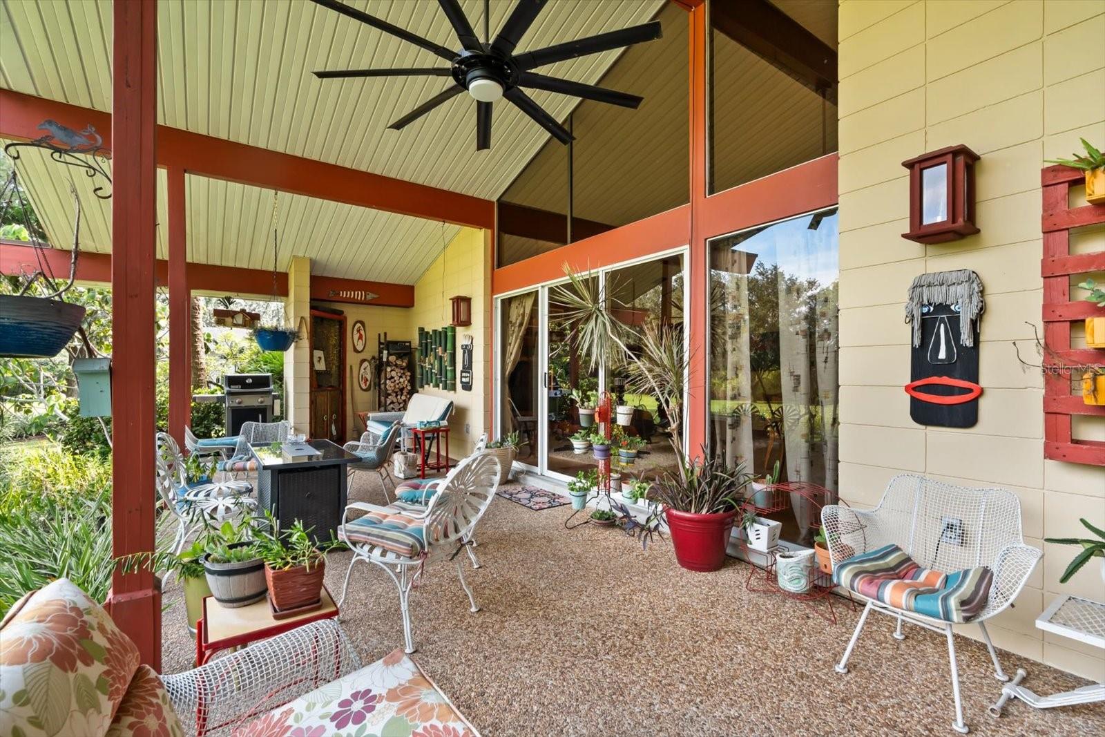 Image 22 of 43 For 9565 Silver Lake Drive