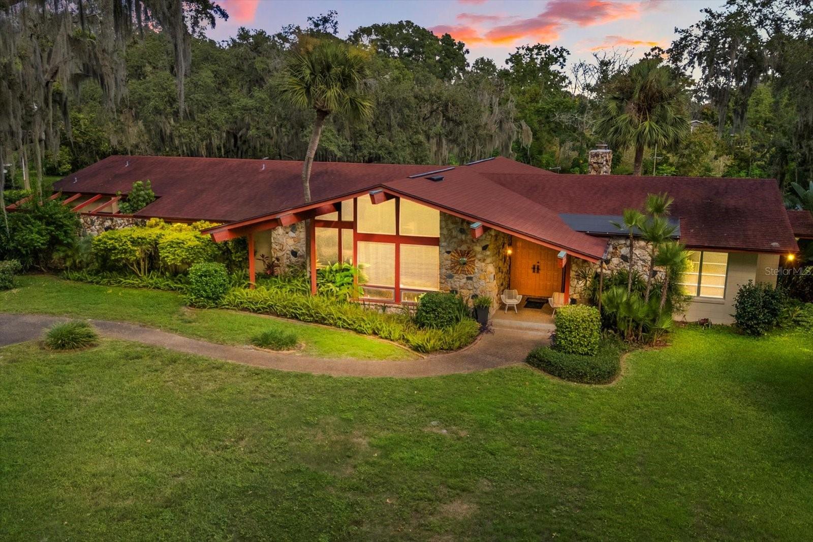 Image 6 of 43 For 9565 Silver Lake Drive