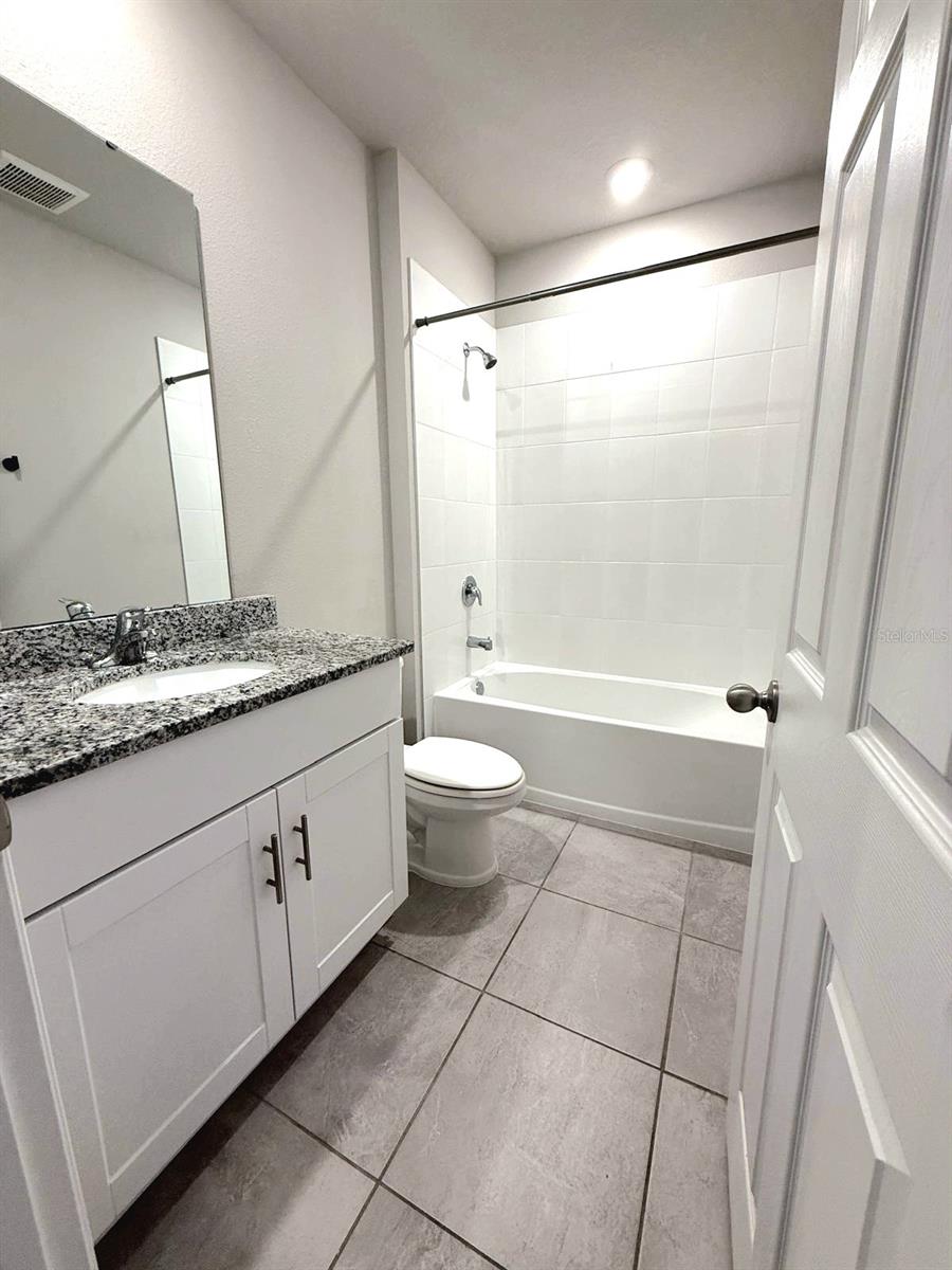Image 26 of 31 For 706 Alta Vista Court