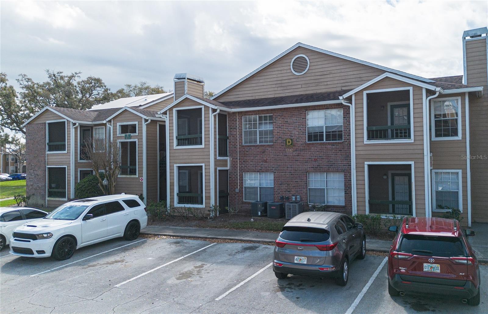 Image 21 of 23 For 5530 Chrishire Way D204