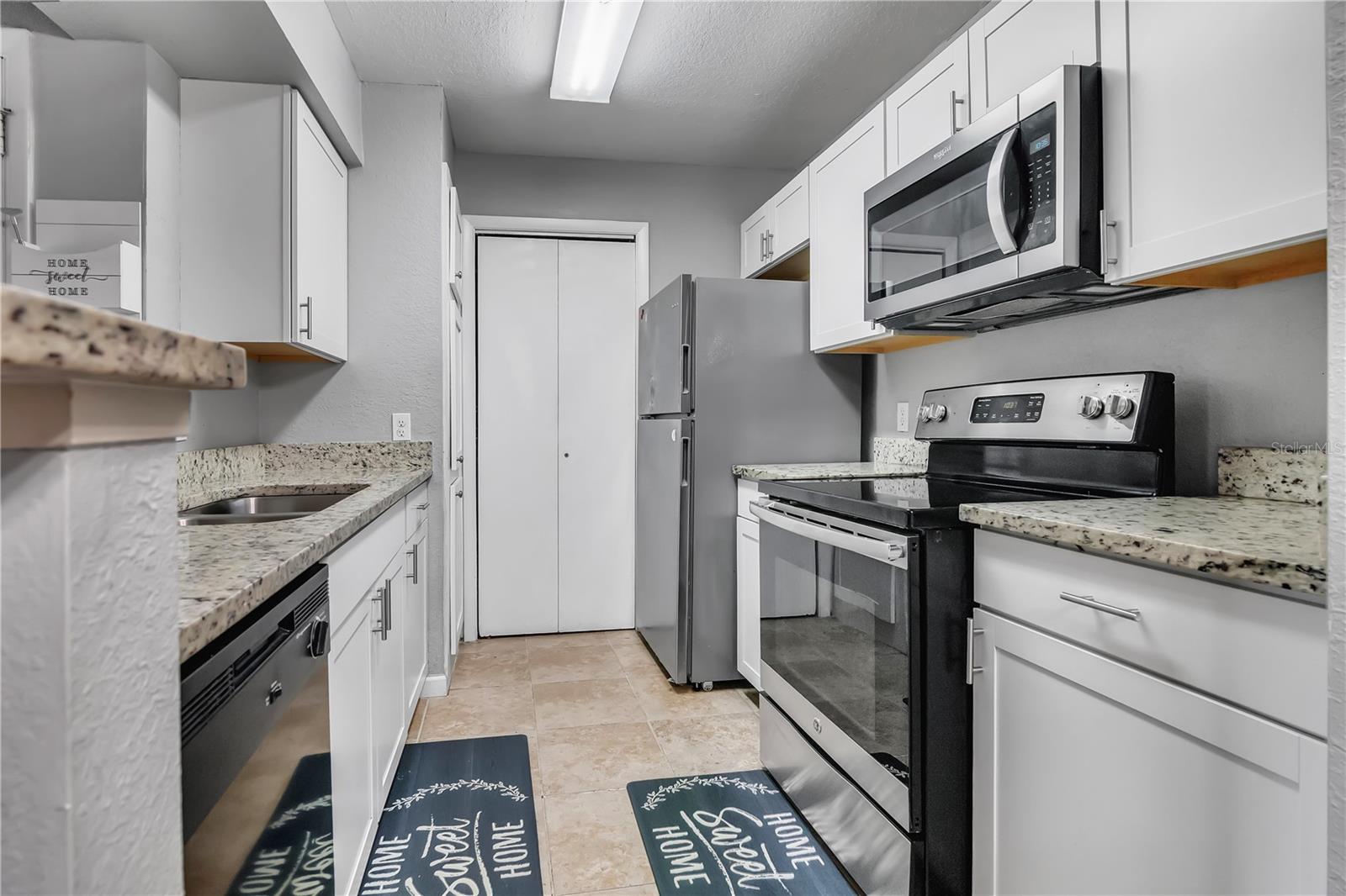 Image 5 of 23 For 5530 Chrishire Way D204