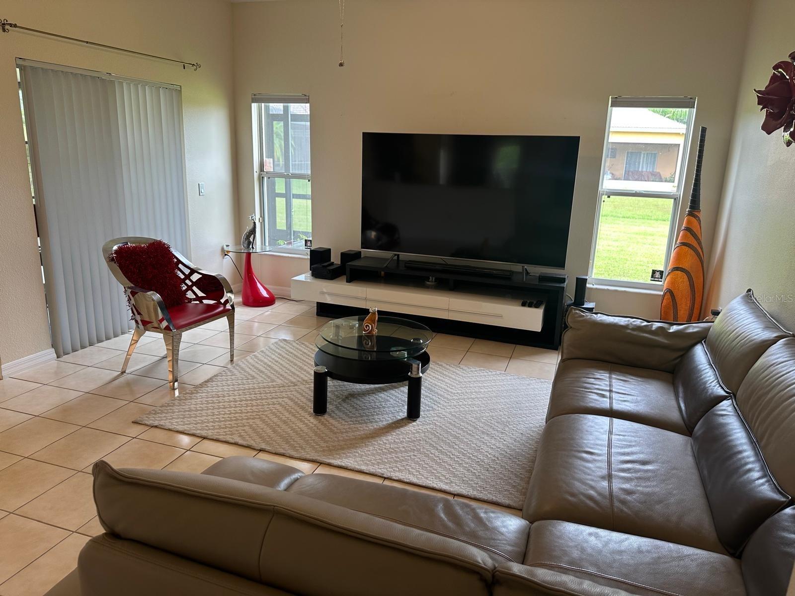 Image 12 of 47 For 4002 Bougainvillea Place