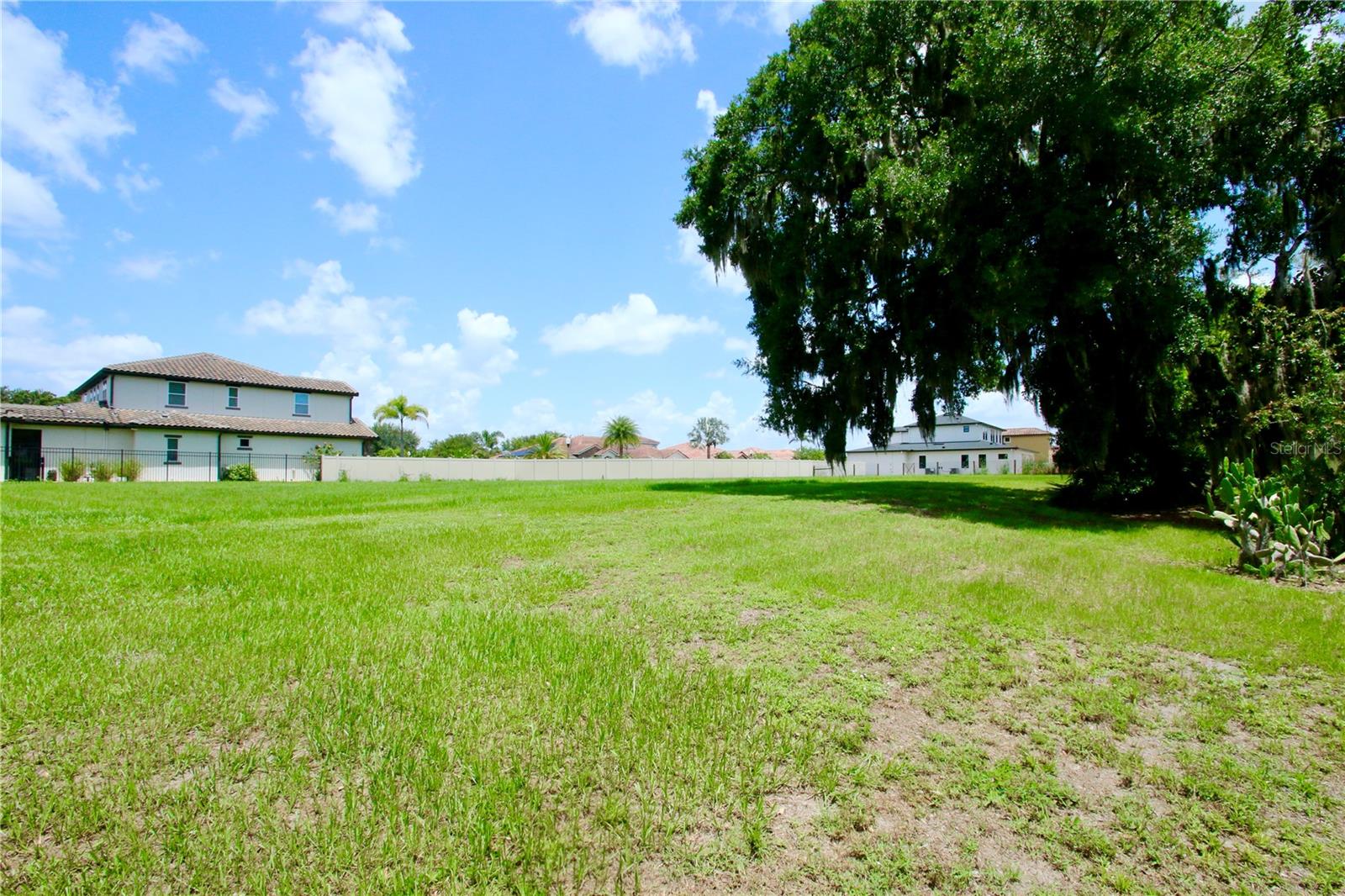 Image 12 of 19 For 4016 Isle Vista Avenue