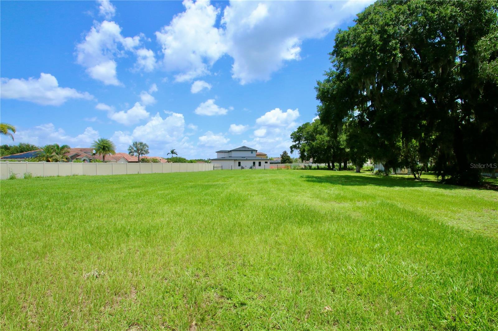 Image 13 of 19 For 4016 Isle Vista Avenue
