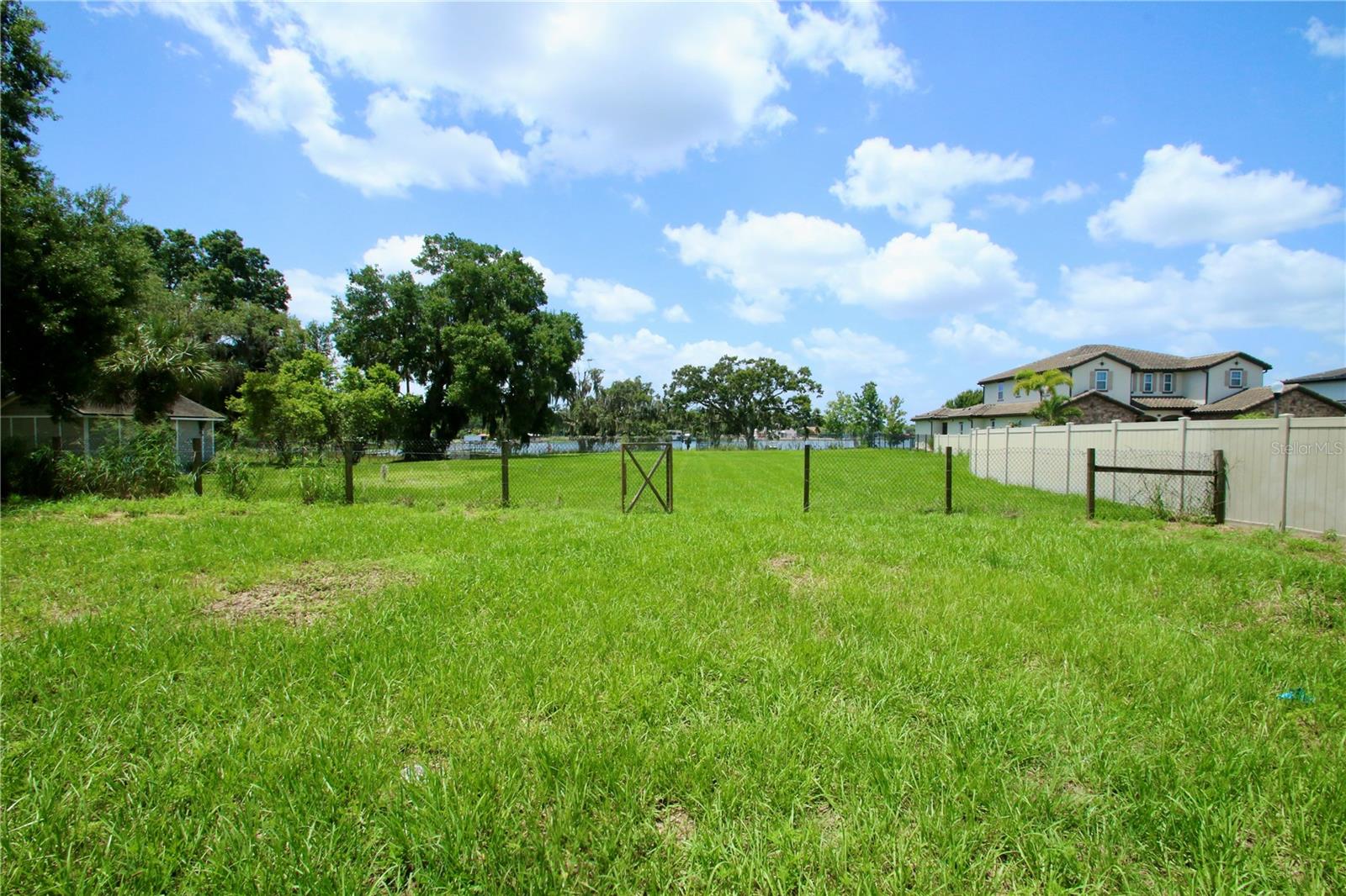 Image 16 of 19 For 4016 Isle Vista Avenue