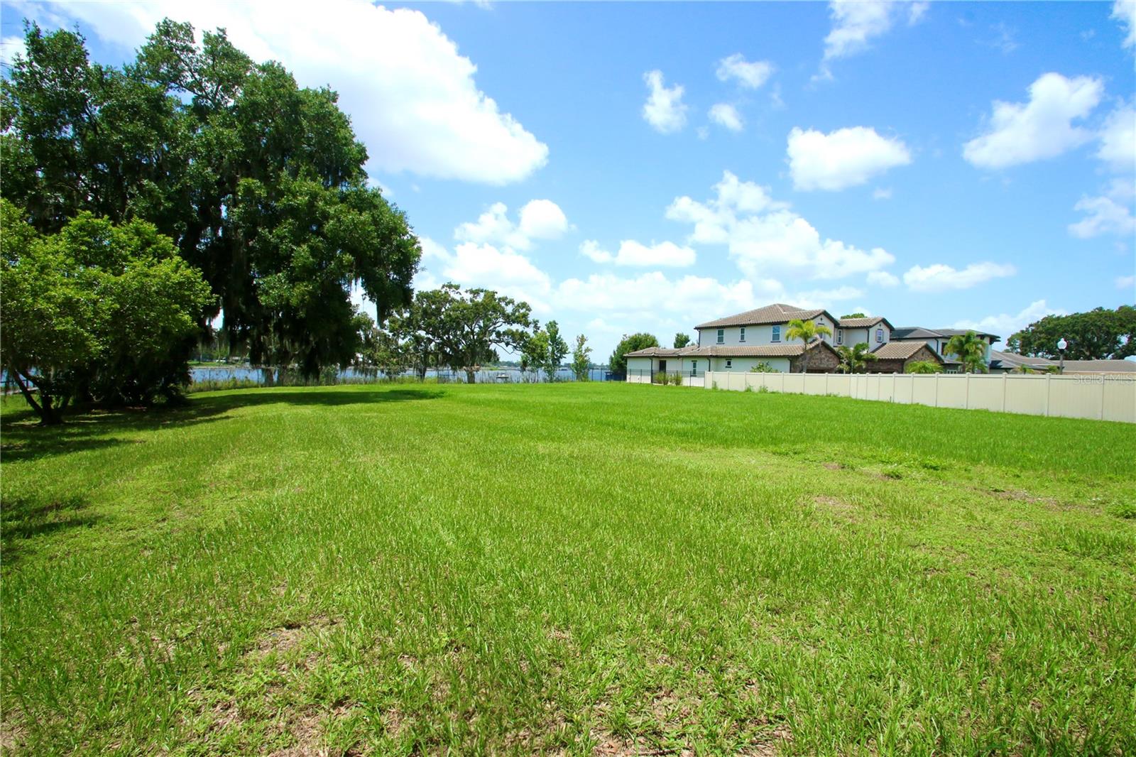 Image 8 of 19 For 4016 Isle Vista Avenue