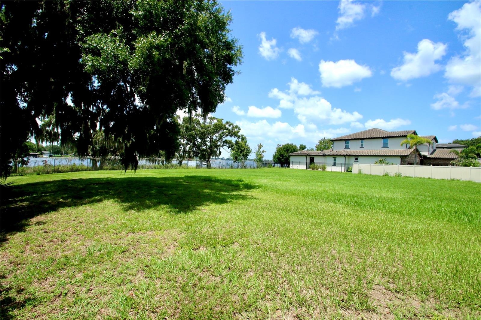 Image 9 of 19 For 4016 Isle Vista Avenue
