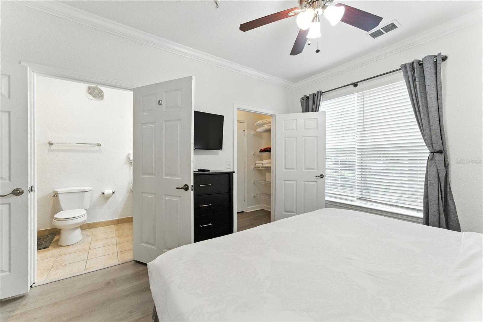 Image 21 of 26 For 1370 Tuscan Terrace #2104
