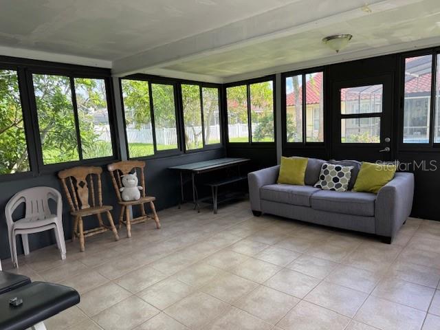 Image 4 of 15 For 2457 Ravendale Court