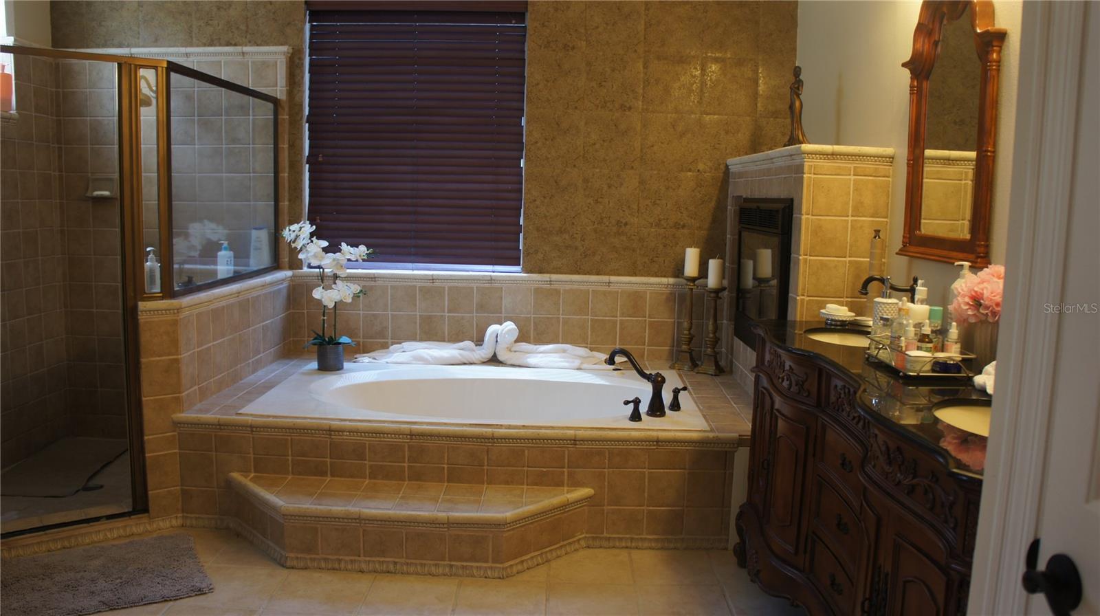 Image 19 of 45 For 7407 Park Springs Circle
