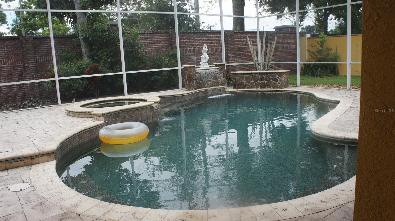 Image 36 of 45 For 7407 Park Springs Circle
