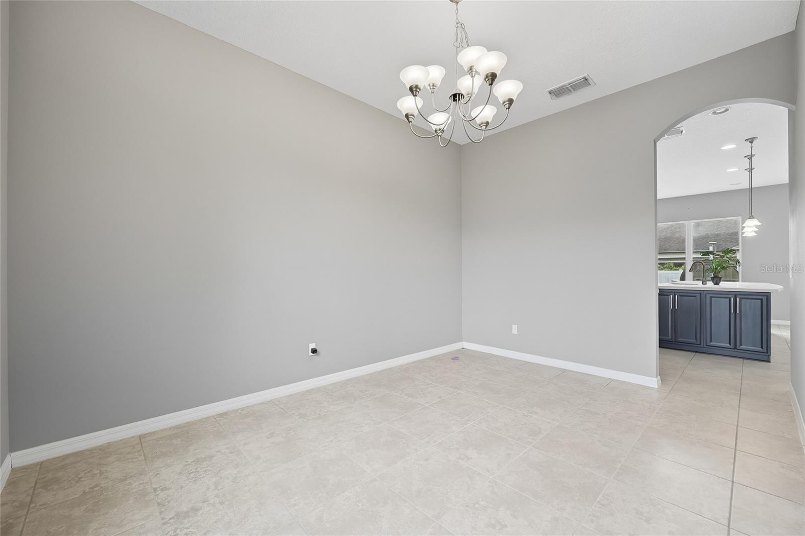 Image 8 of 51 For 2220 Pearl Cider Street