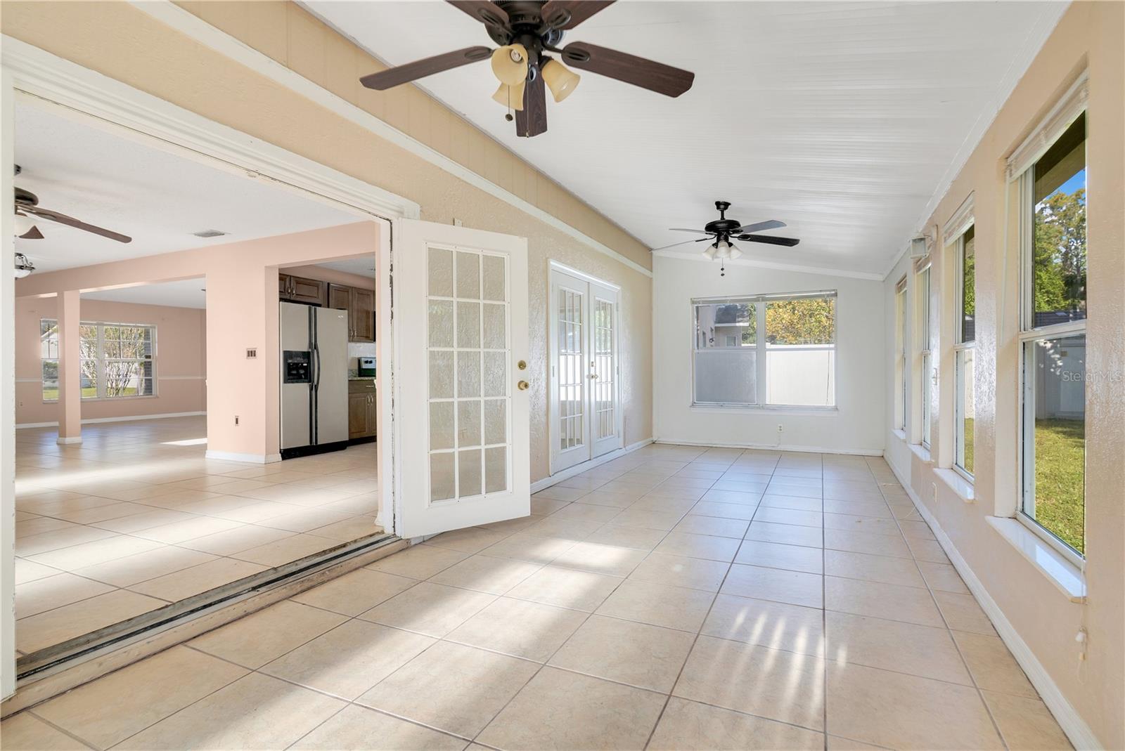 Image 10 of 37 For 11985 Blackheath Circle