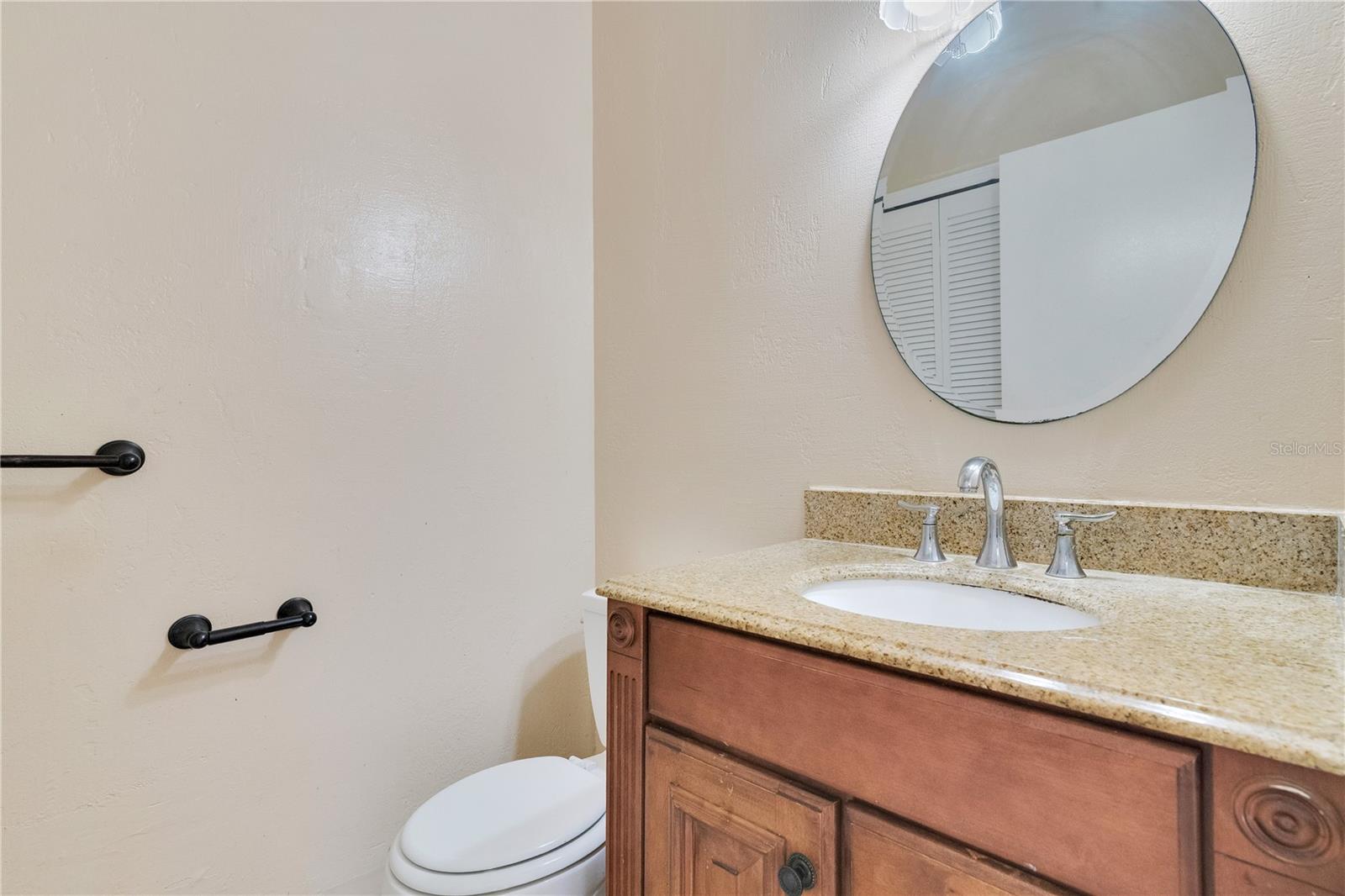 Image 21 of 37 For 11985 Blackheath Circle