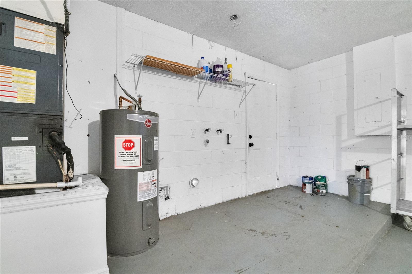 Image 22 of 37 For 11985 Blackheath Circle