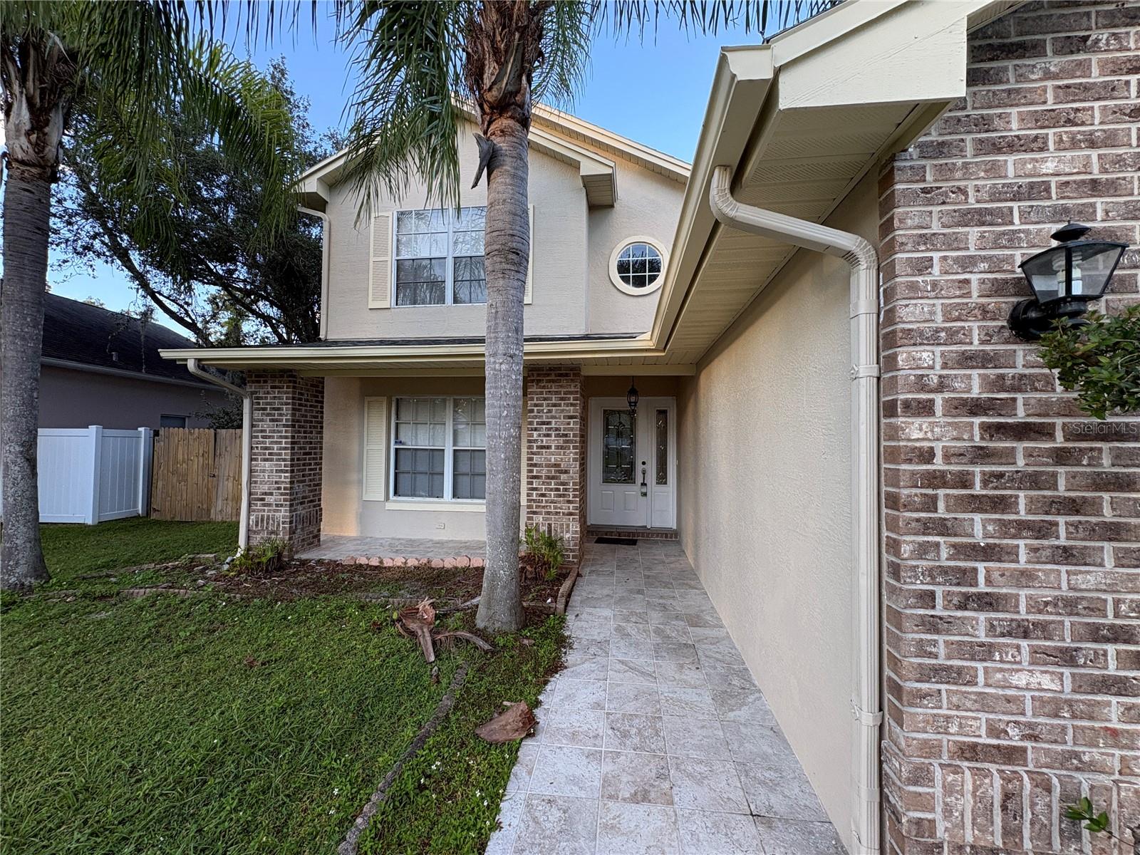 Image 4 of 37 For 11985 Blackheath Circle