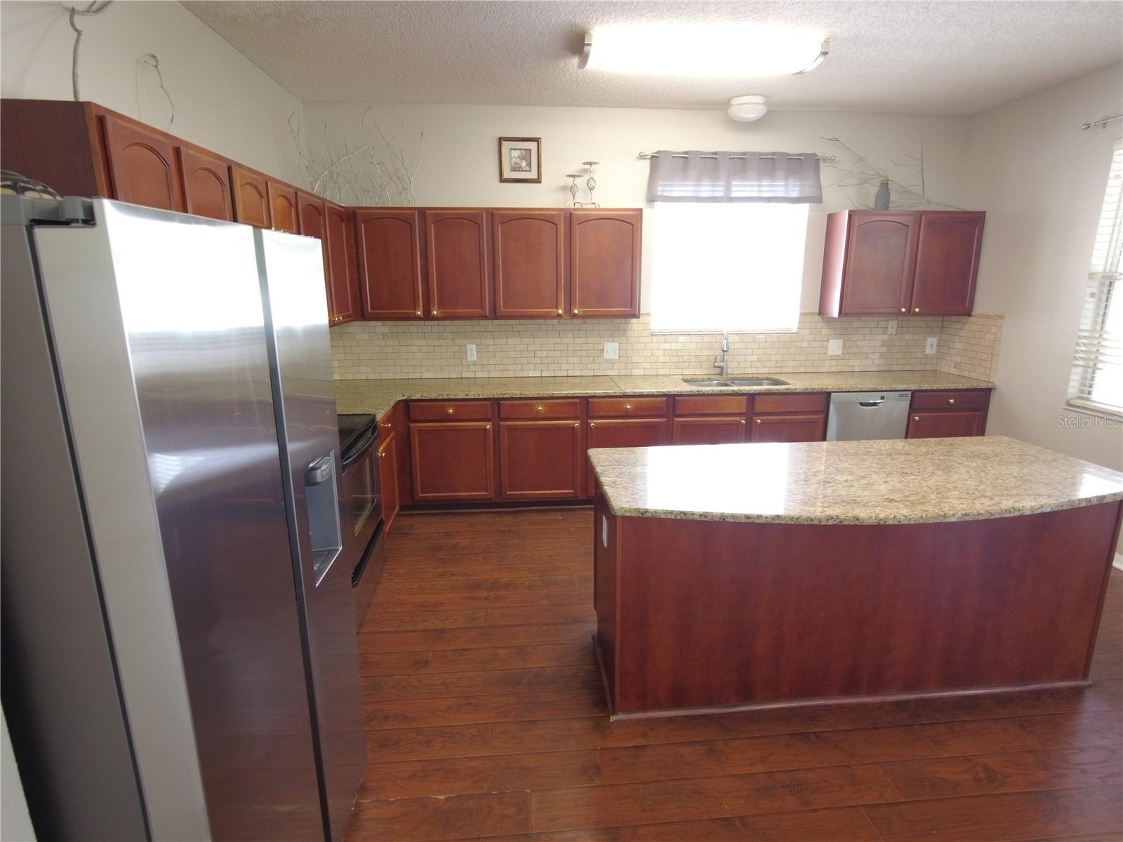 Image 8 of 27 For 2721 Amanda Kay Way