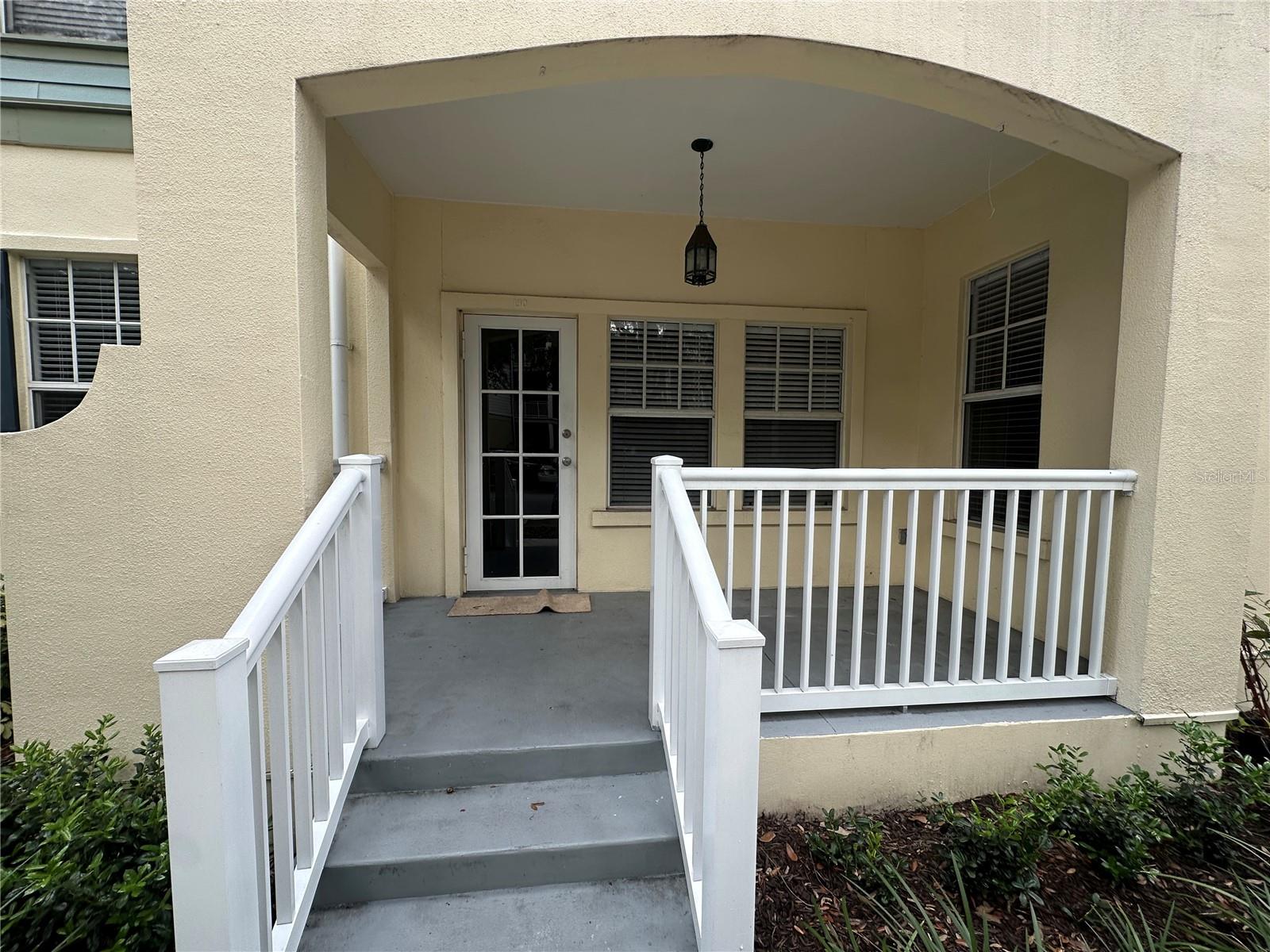 Image 3 of 33 For 611 Campus Street 130
