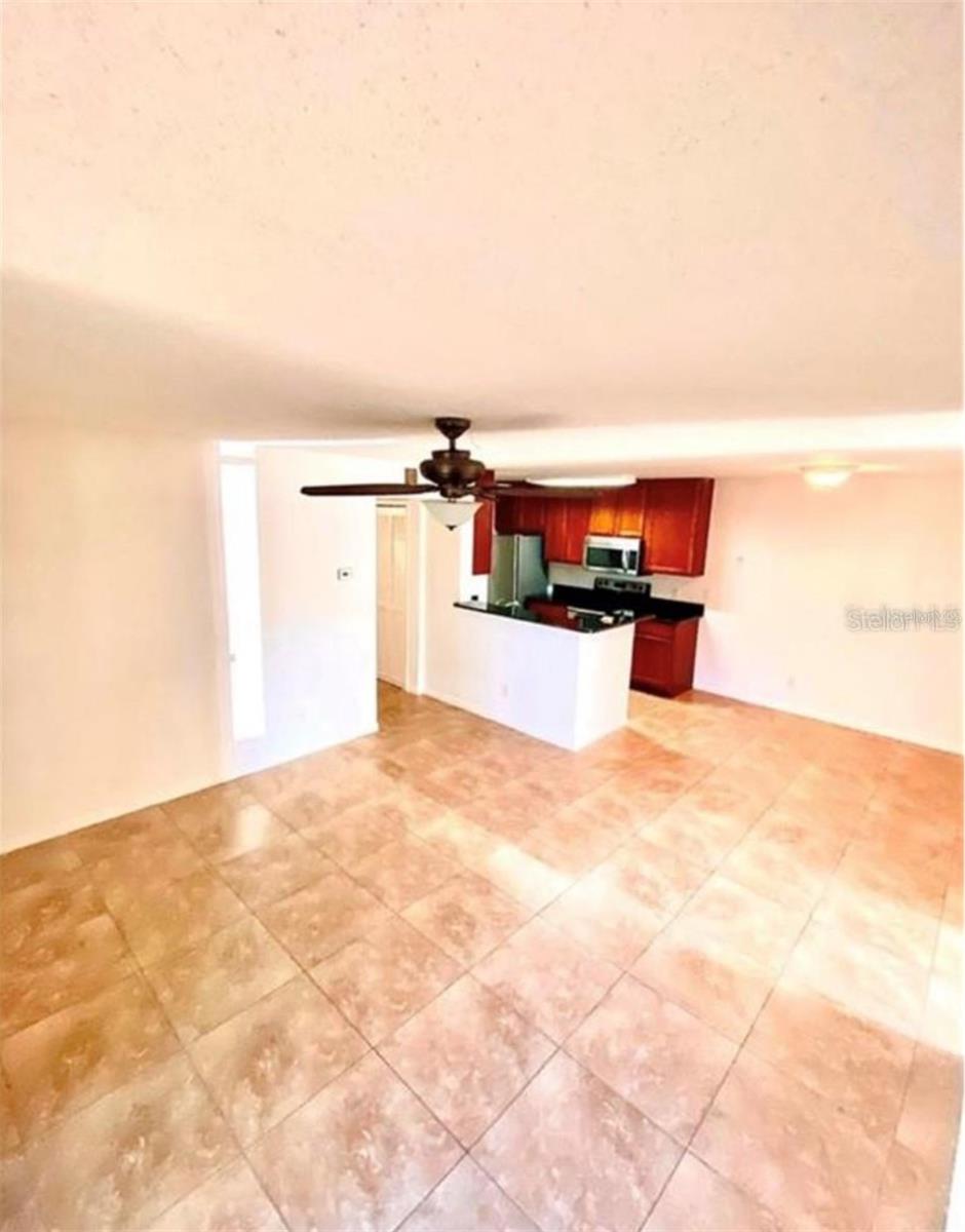 Image 4 of 11 For 6076 Westgate Drive 104