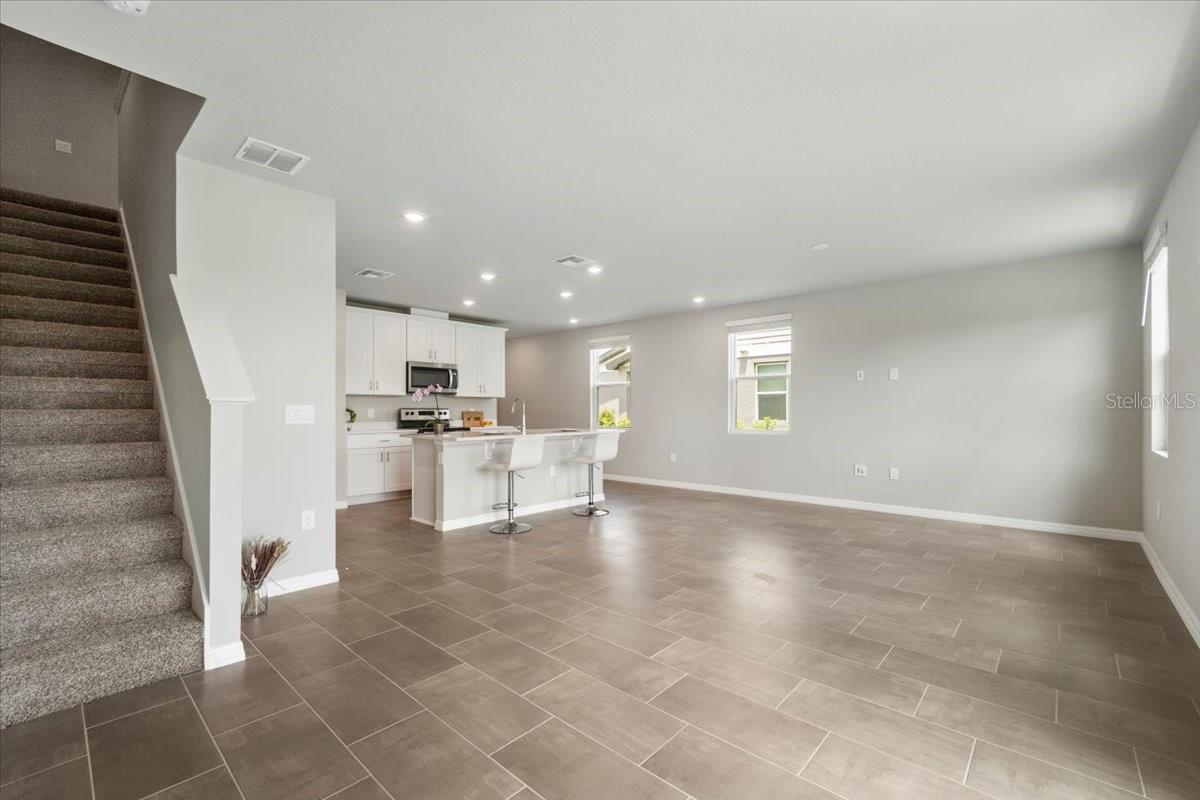 Image 10 of 35 For 726 Legacy Drive