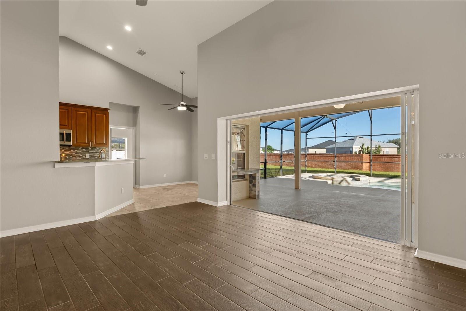 Image 12 of 38 For 124 Burford Circle