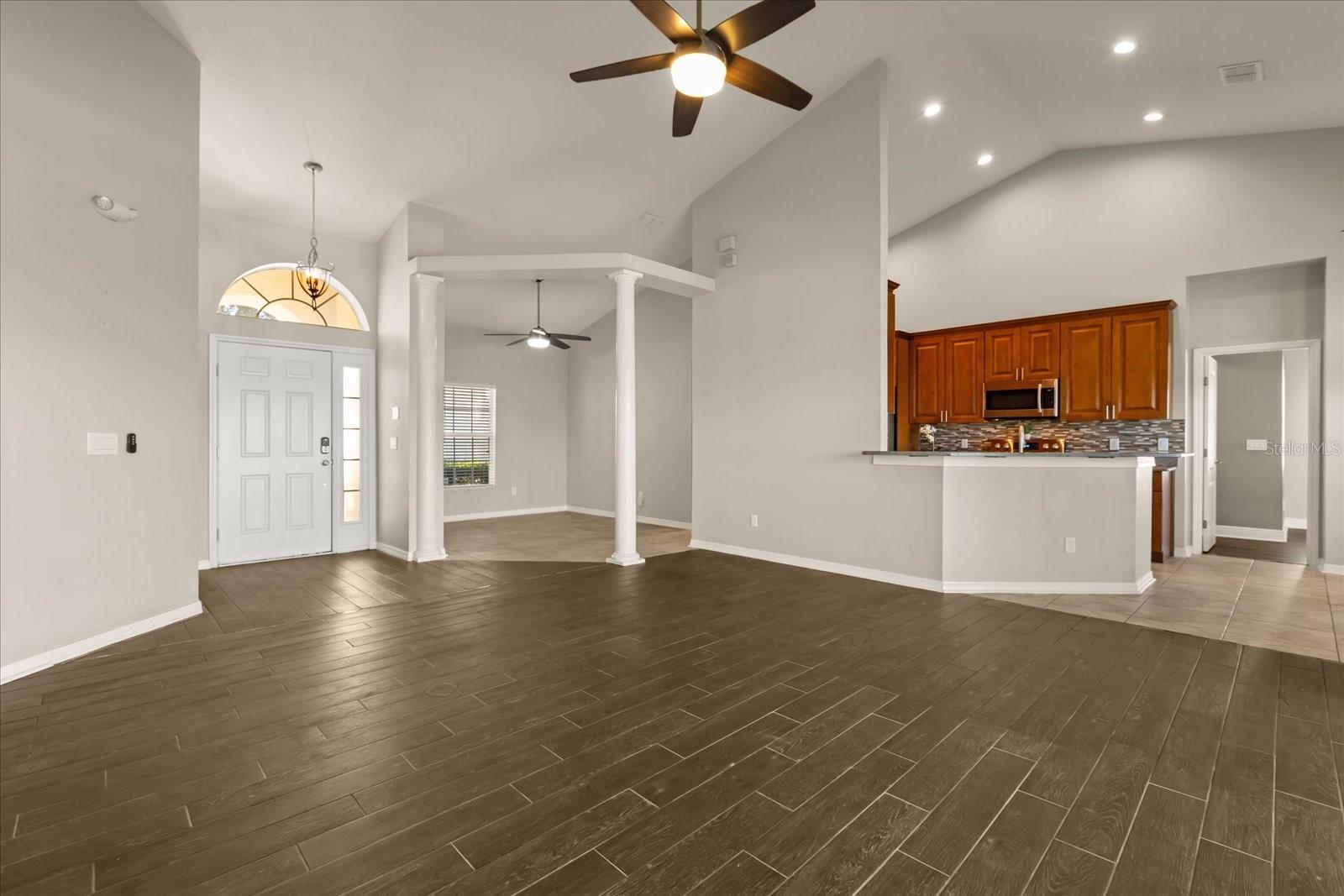 Image 3 of 38 For 124 Burford Circle