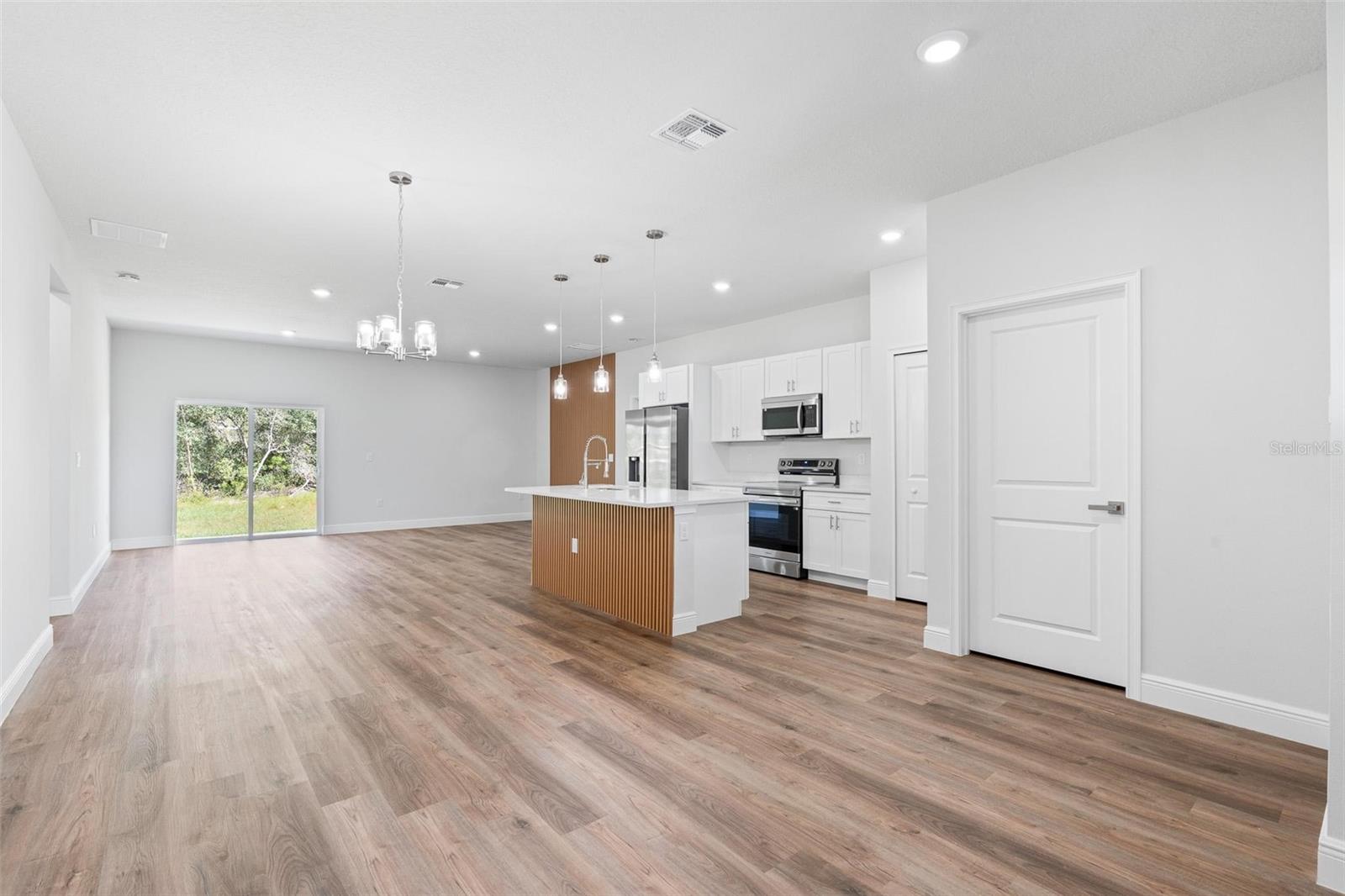 Image 18 of 47 For 4401 Sw 168 Lane