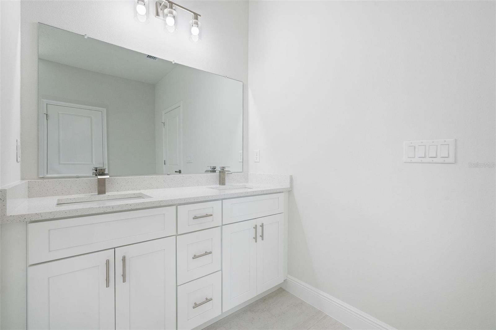 Image 35 of 47 For 4401 Sw 168 Lane
