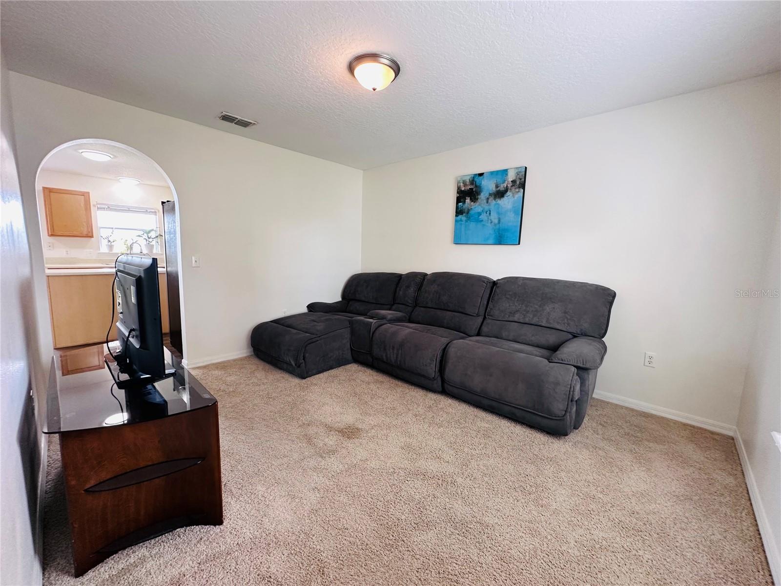 Image 6 of 17 For 431 Blake Avenue