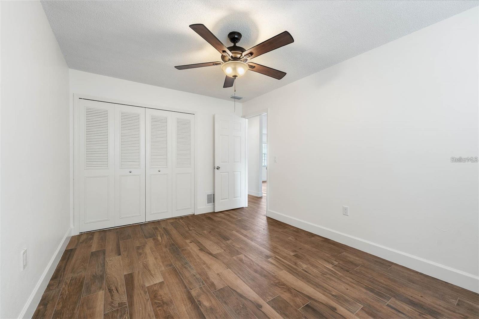 Image 13 of 17 For 8323 Banyan Boulevard