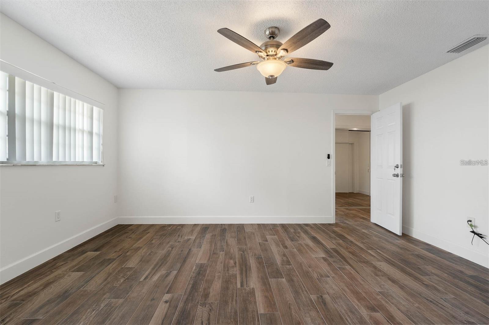 Image 9 of 17 For 8323 Banyan Boulevard