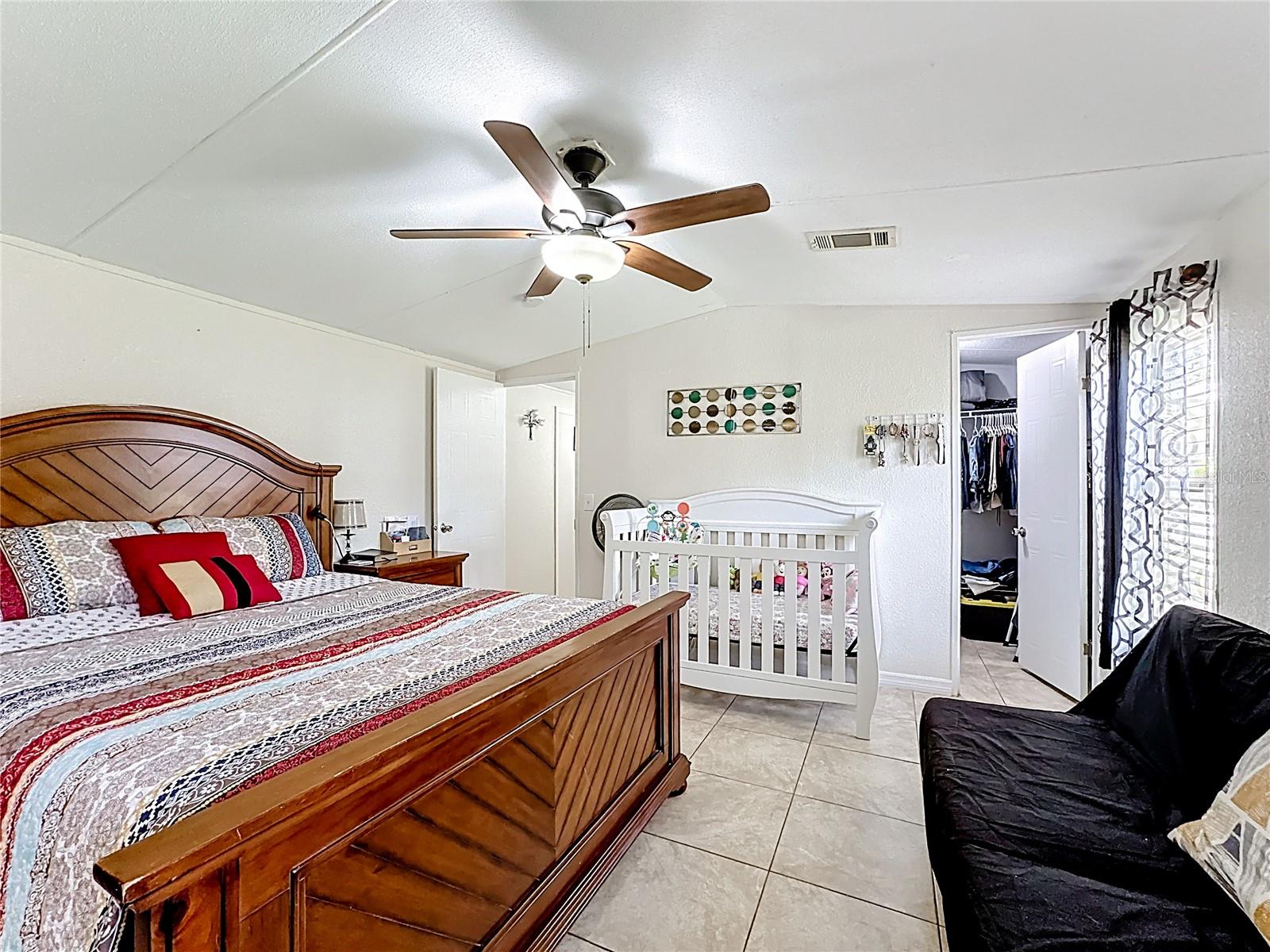 Image 9 of 76 For 1059 Greenskeep Drive