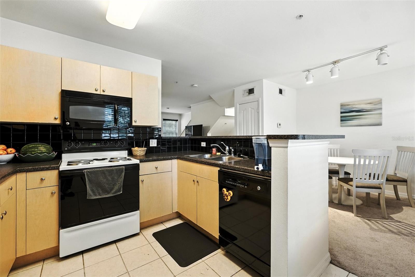 Image 13 of 35 For 742 Centervale Drive 742