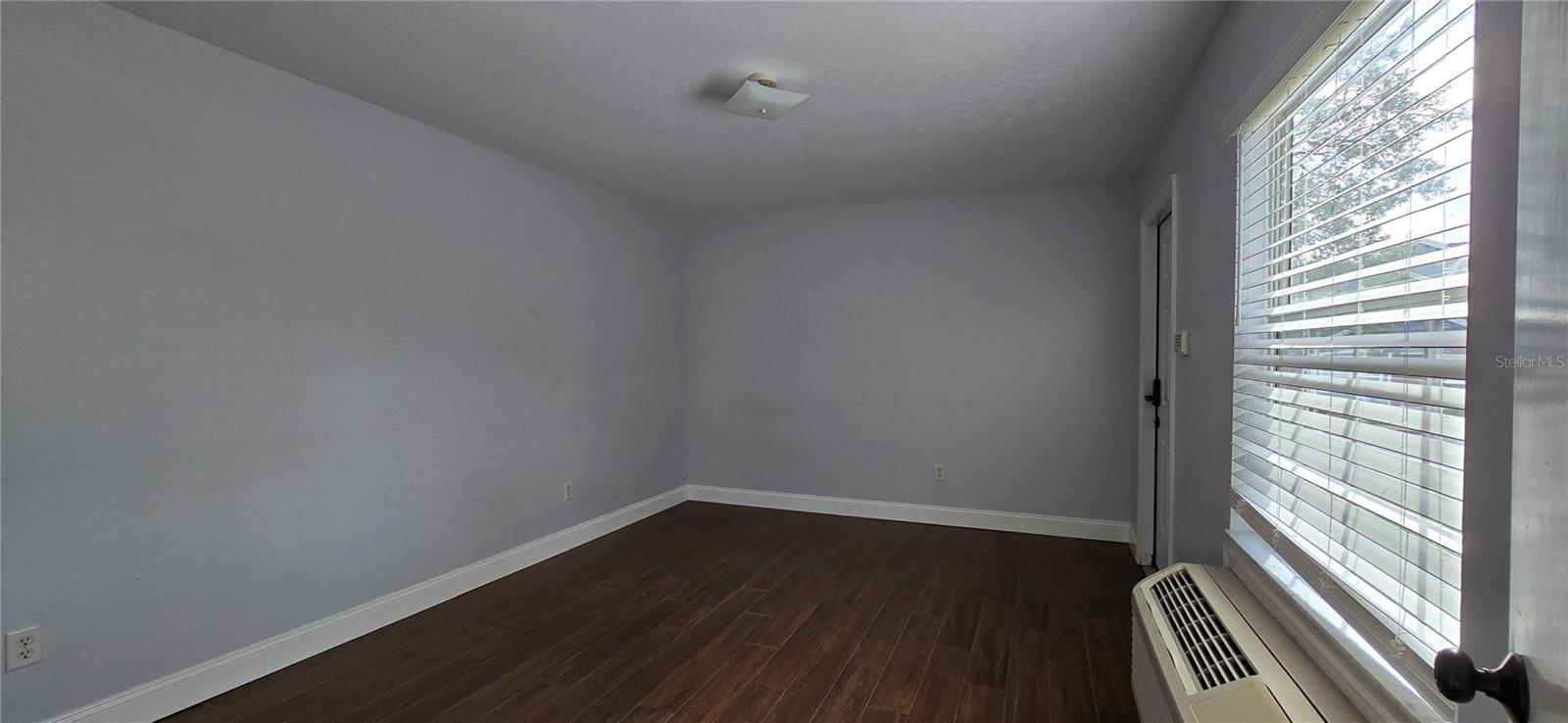 Image 13 of 20 For 372 Caribbean Drive