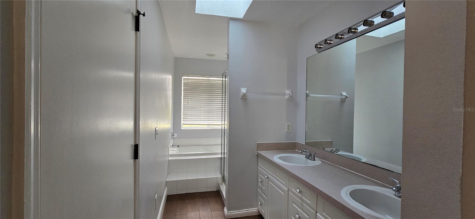 Image 16 of 20 For 372 Caribbean Drive