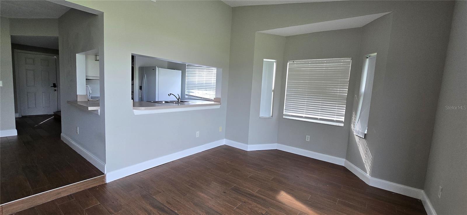 Image 6 of 20 For 372 Caribbean Drive