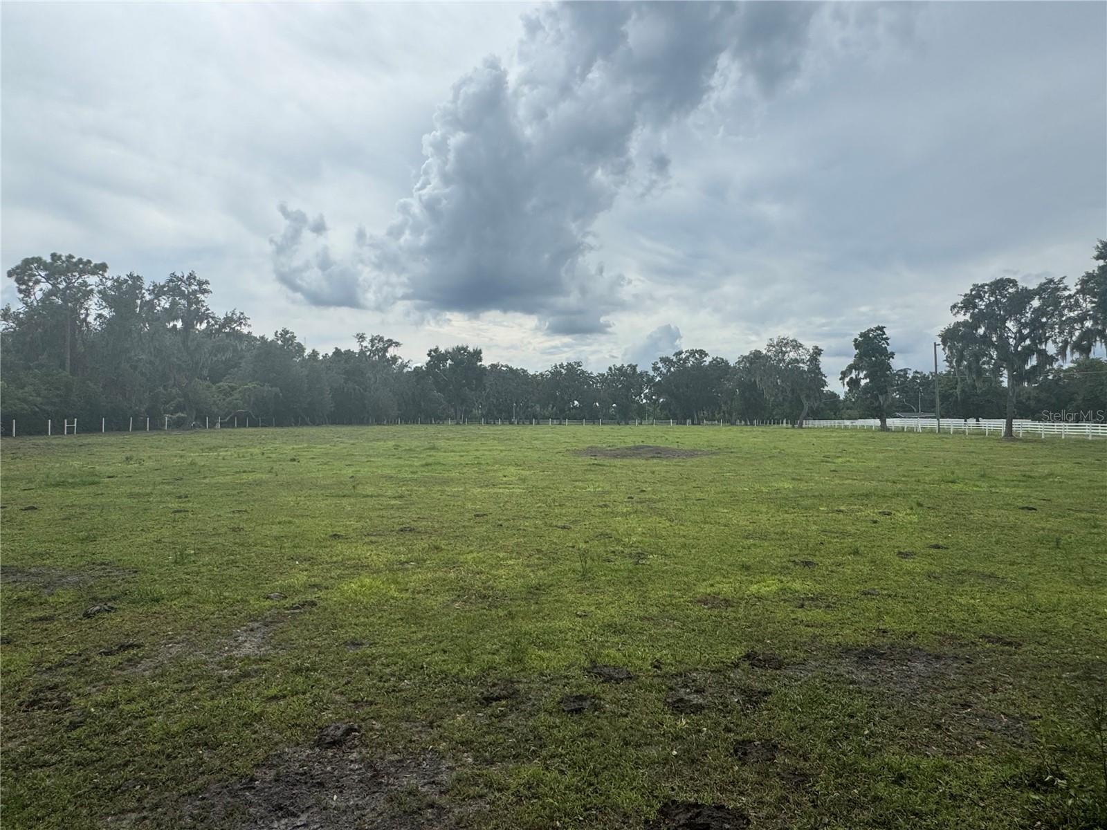 Image 9 of 10 For Simmons Road