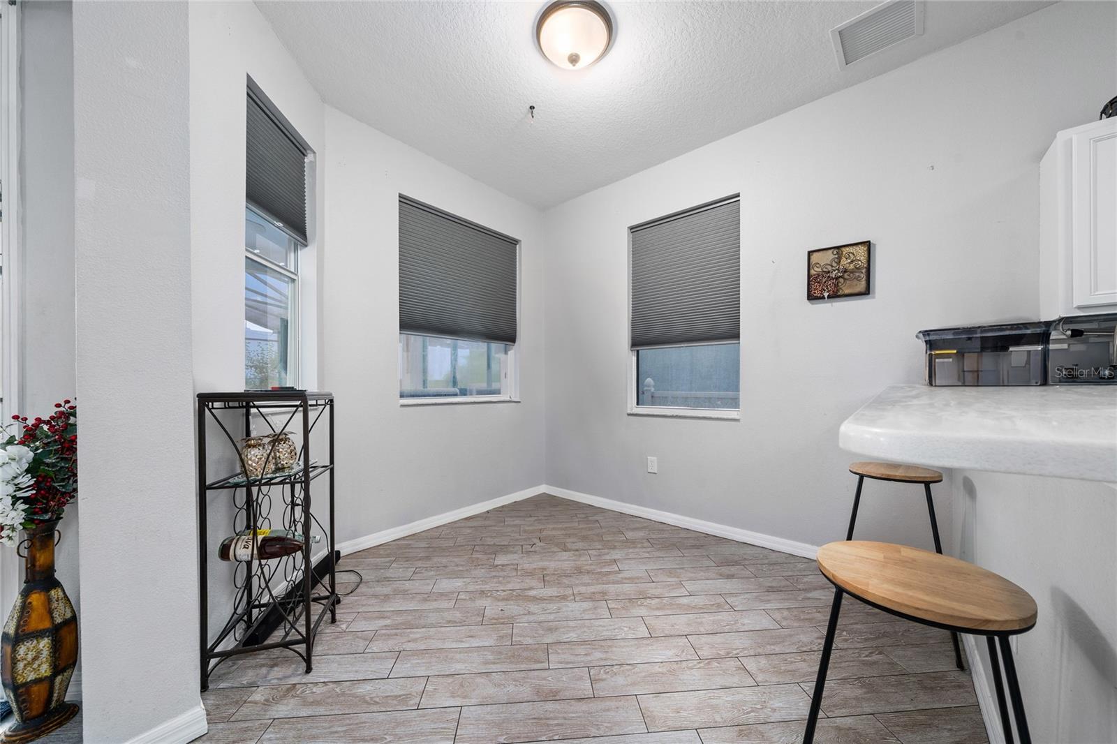Image 15 of 28 For 540 Pineloch Drive