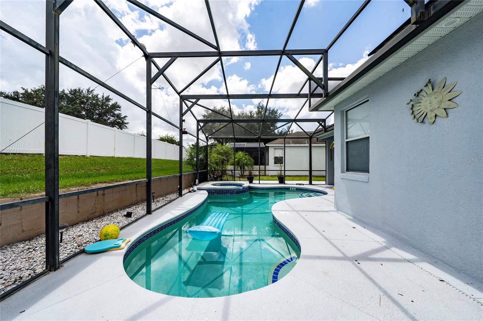 Image 23 of 28 For 540 Pineloch Drive