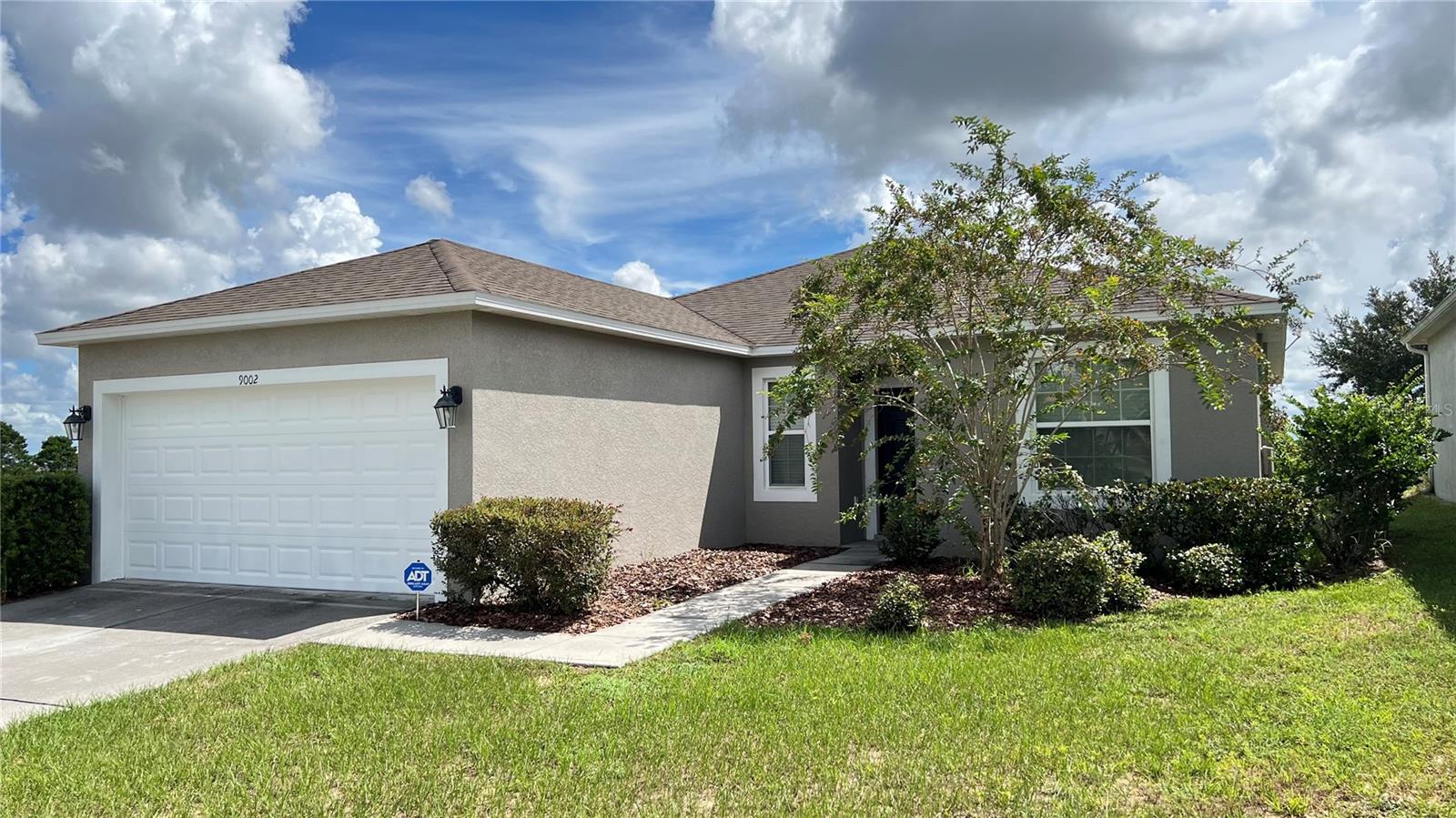 Image 4 of 37 For 9002 Orange Blossom Loop