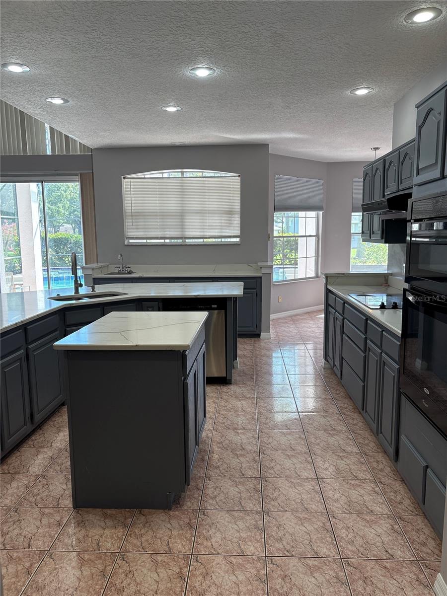 Image 8 of 19 For 2949 Zaharias Drive