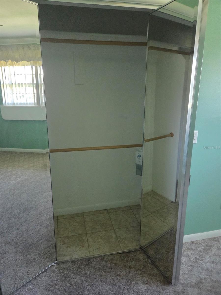 Image 12 of 20 For 4726 Avon Court 4726