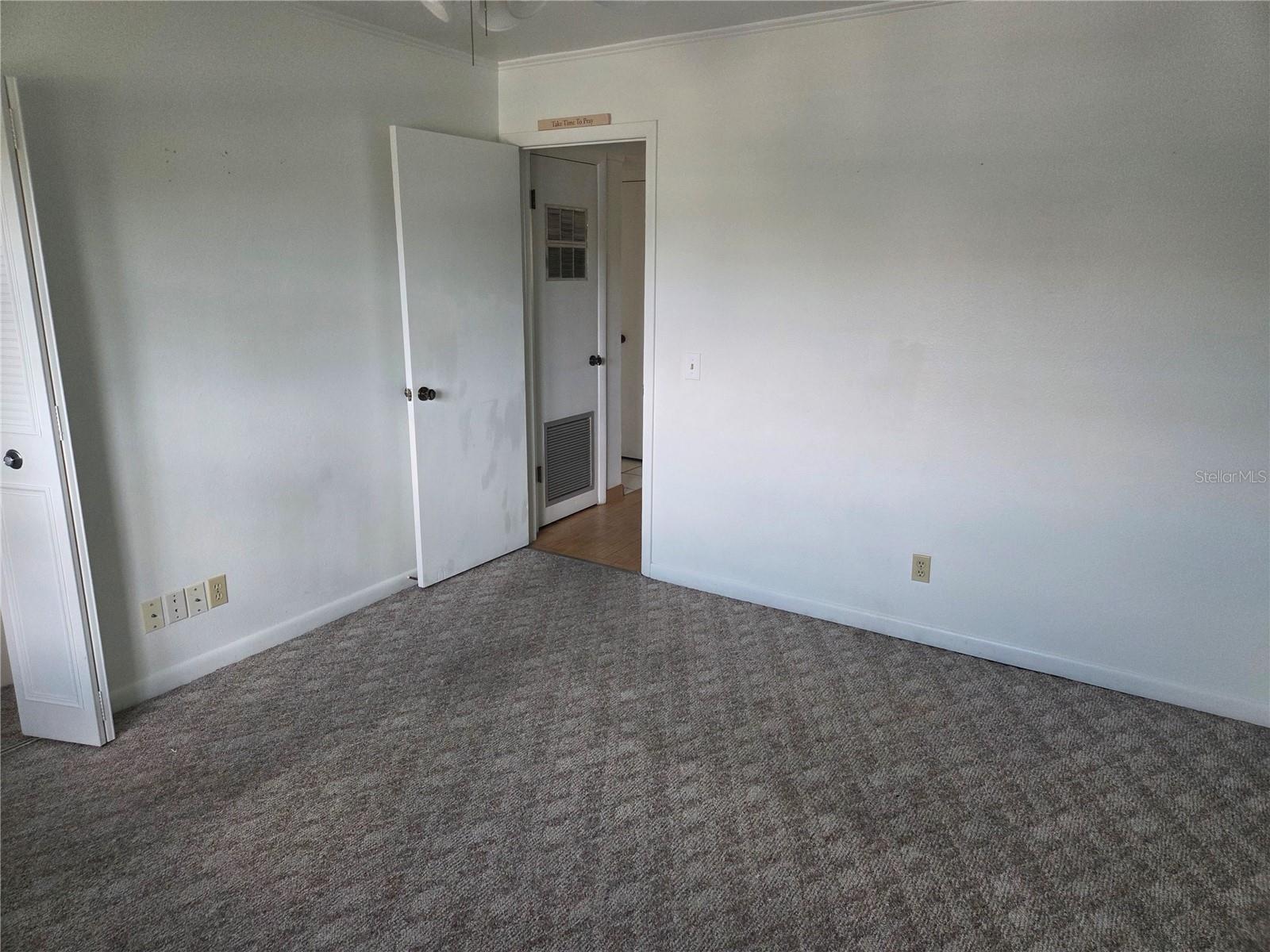 Image 14 of 20 For 4726 Avon Court 4726