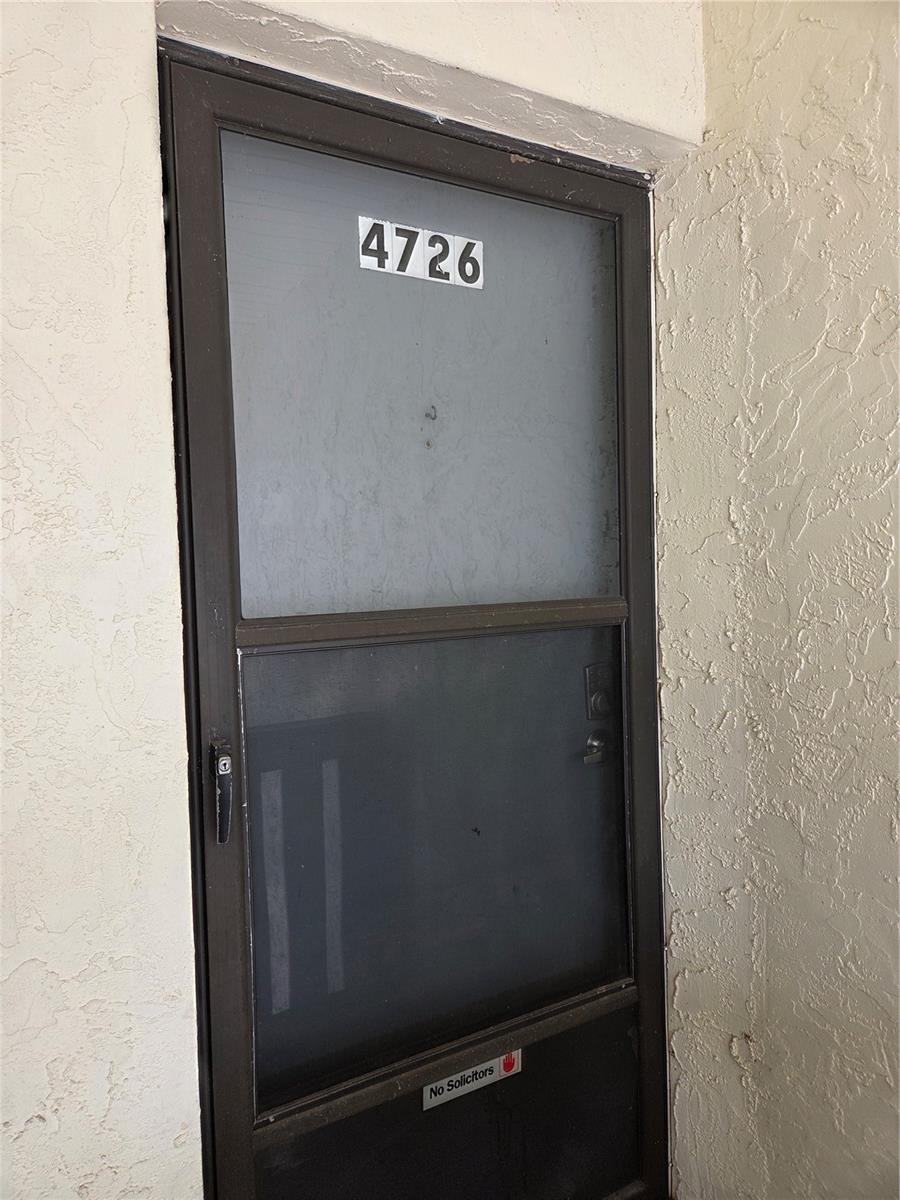 Image 3 of 20 For 4726 Avon Court 4726
