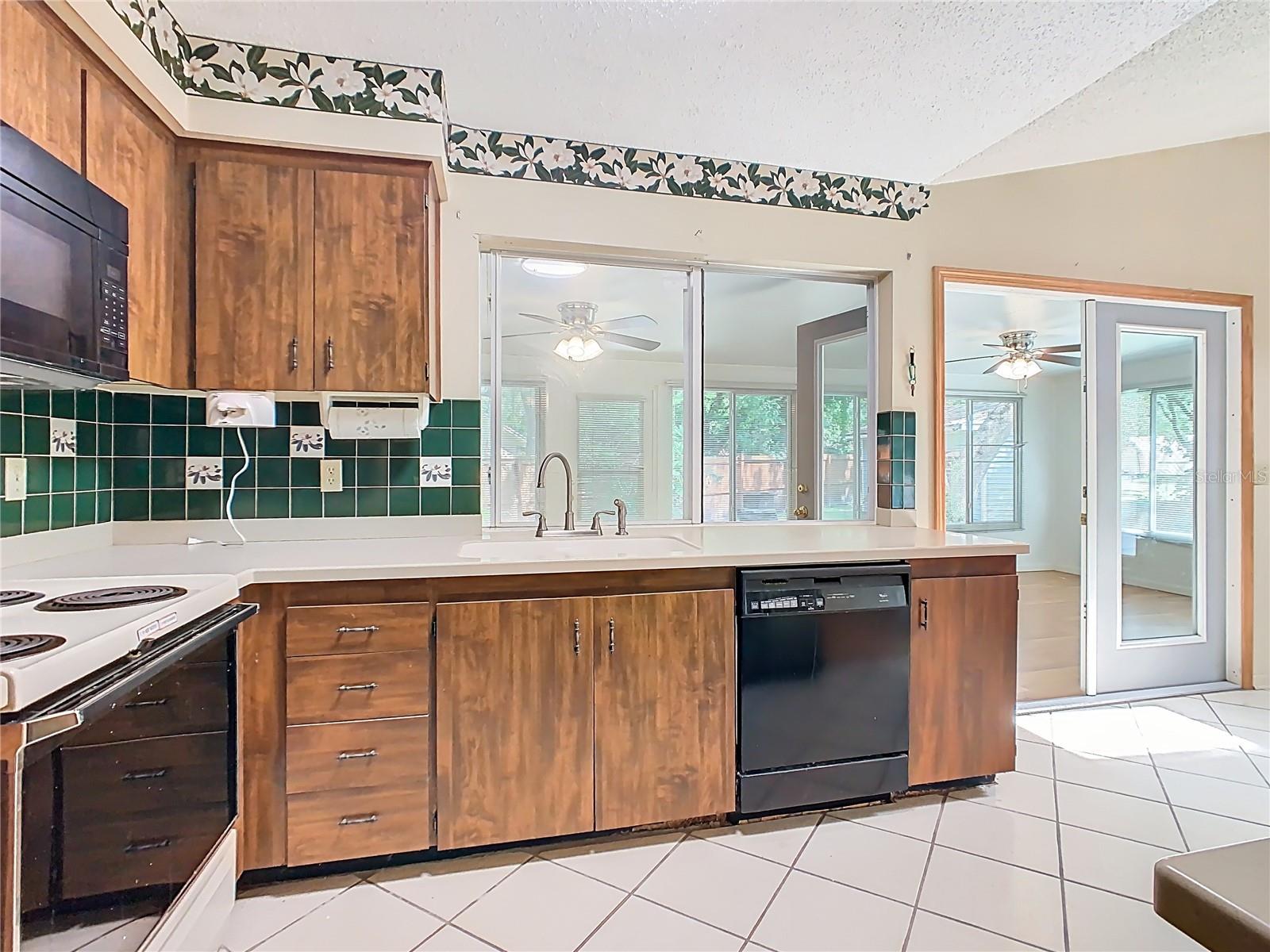 Image 12 of 73 For 4520 Remington Road